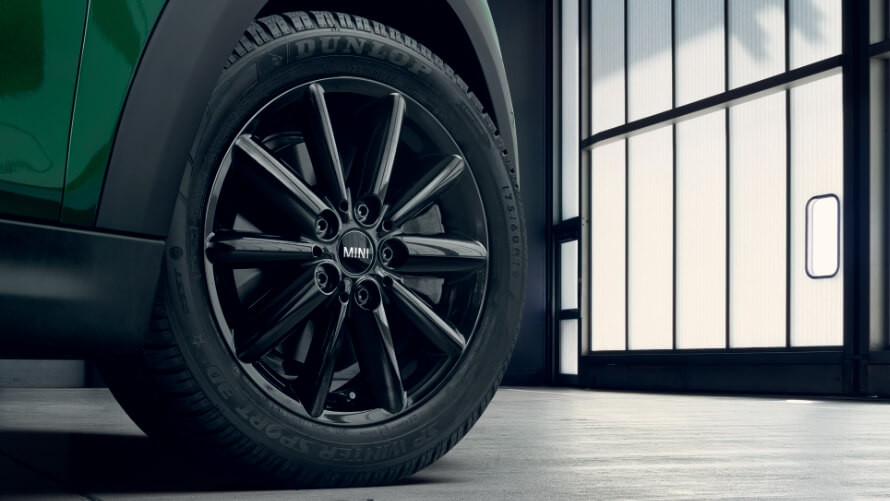 16” RADIAL-SPAAK 508-zwart